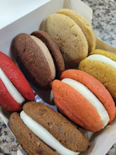 Load image into Gallery viewer, Whoopie Pie Selection Box