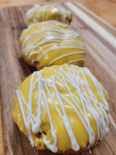 Load image into Gallery viewer, Lemon Profiterole Trio