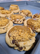 Load image into Gallery viewer, Stuffed Cookies