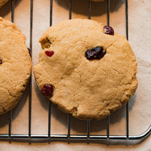 Load image into Gallery viewer, Cranberry & Orange Cookie