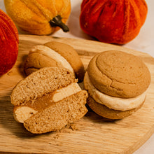 Load image into Gallery viewer, Whoopie Pies x2