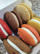 Load image into Gallery viewer, Whoopie Pie Selection Box
