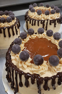 Chocolate Caramel Rolo Cake (Large)