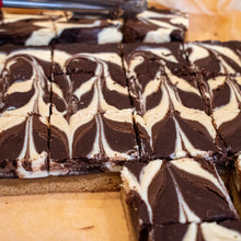 Load image into Gallery viewer, Nutella Marble Brookie Bar

